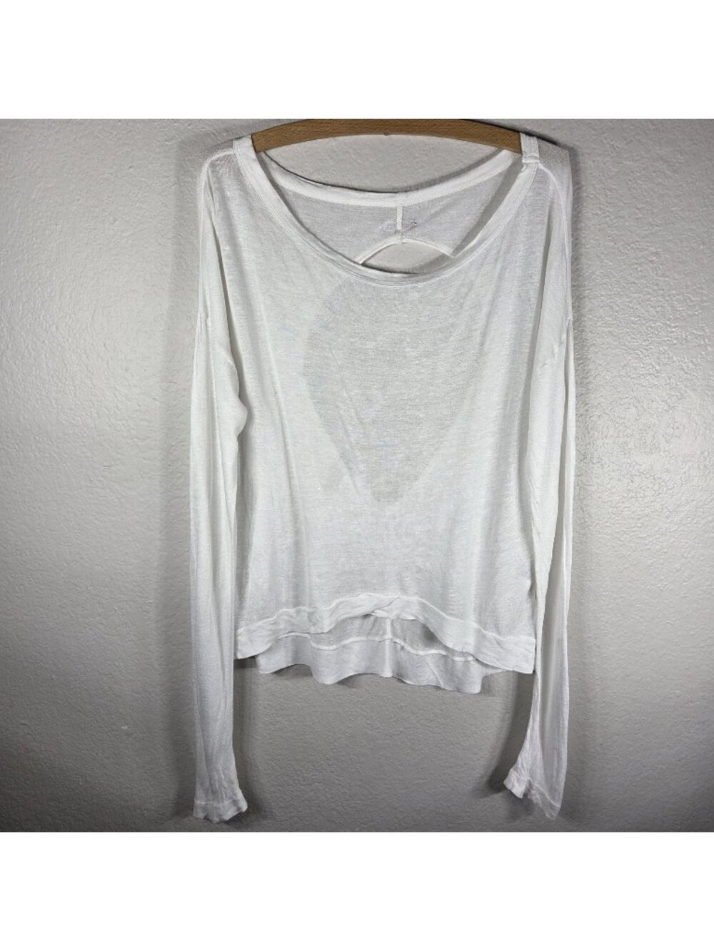 Hard Tail Forever White Linen Blend Top Shirt Size M Long Sleeve Keyhole Back